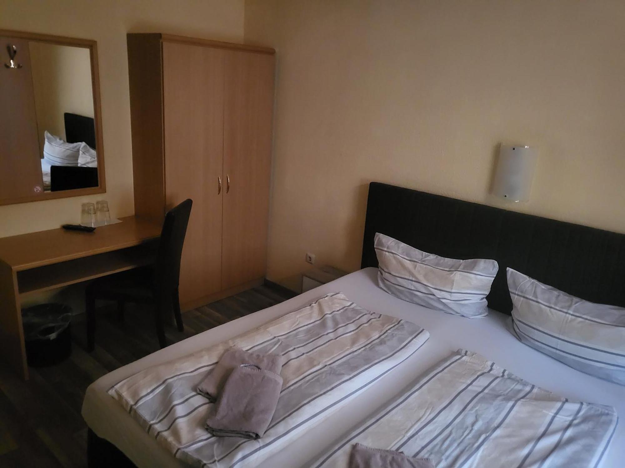 Pension Kuehnauer Hof Dessau-Rosslau Ngoại thất bức ảnh